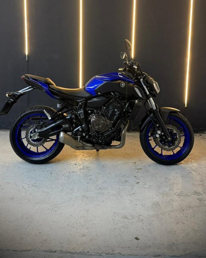 yamaha-mt-07-2023-11