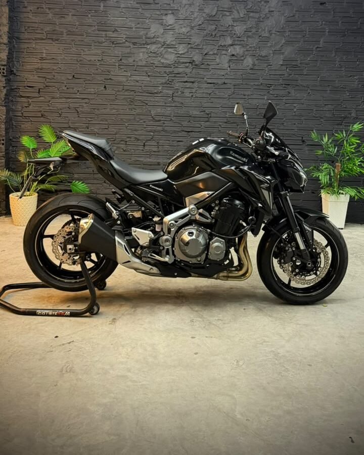 kawasaki-z900-2018-11